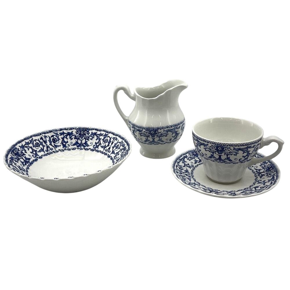 Set Of 4 J&G Meakin England Classic White Blue - Bowl Cup Saucer Footed Creamer